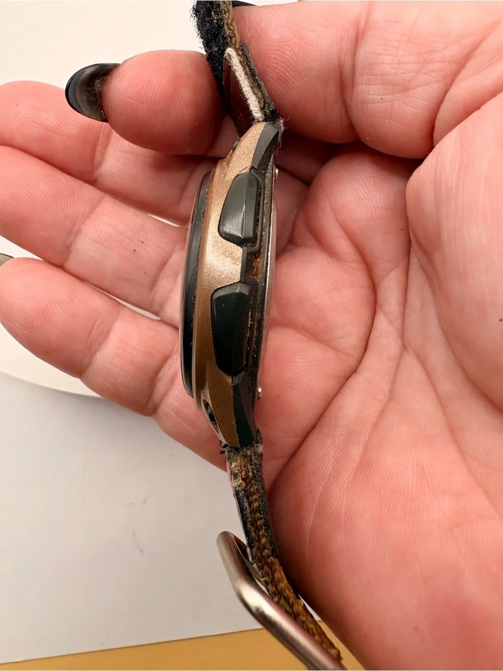 Casio Illuminator Bronze-Tone Case with Cream Dial . VINTAGE , NEW BATTERY